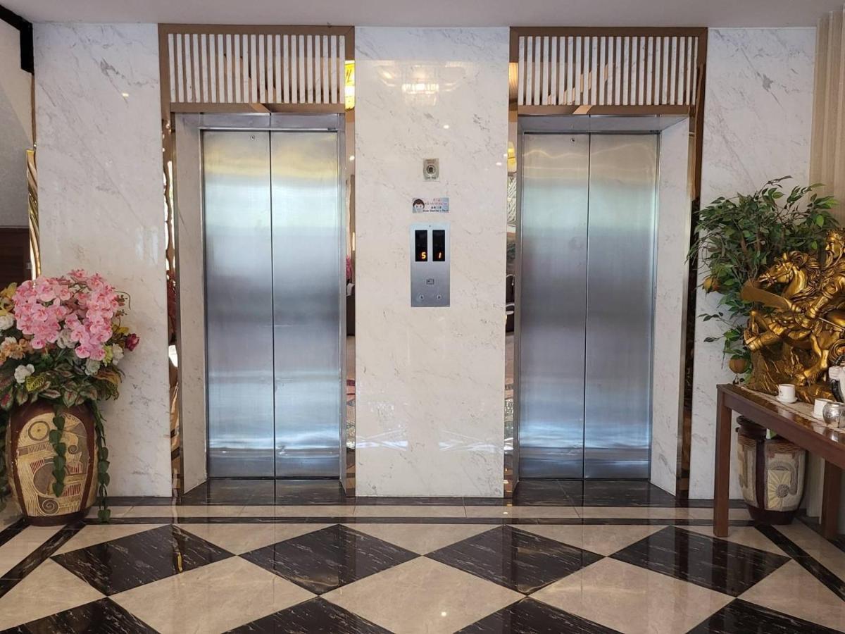 Three Seasons Bangkok Hotel Ngoại thất bức ảnh
