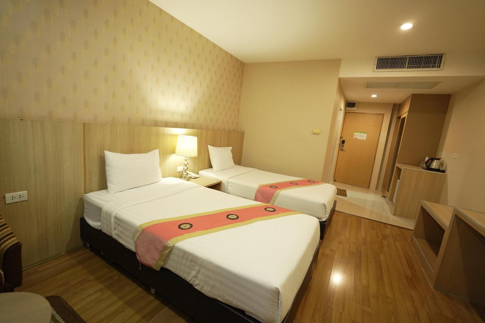 Three Seasons Bangkok Hotel Ngoại thất bức ảnh