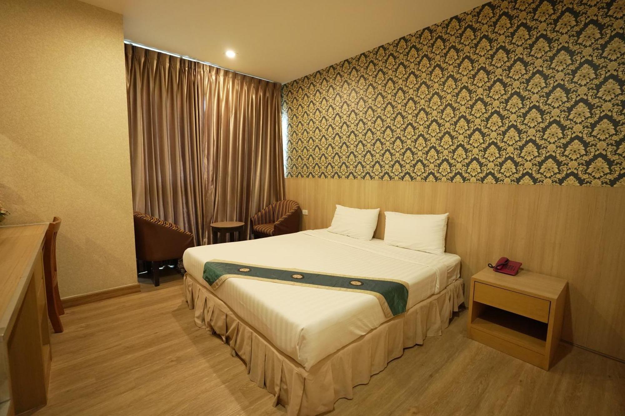 Three Seasons Bangkok Hotel Ngoại thất bức ảnh