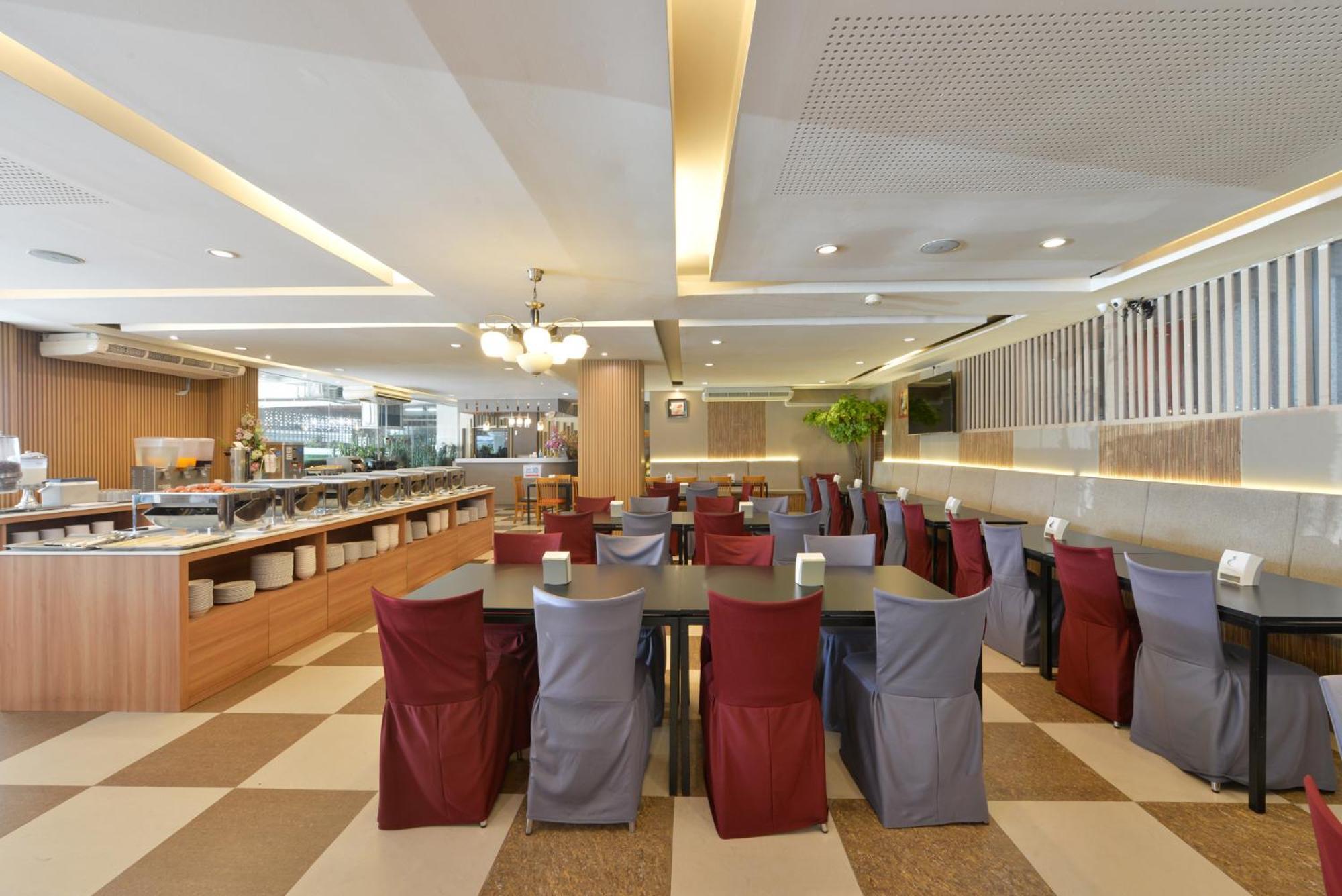 Three Seasons Bangkok Hotel Ngoại thất bức ảnh