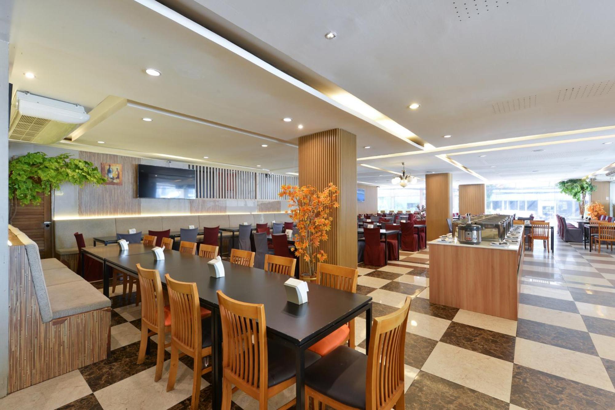 Three Seasons Bangkok Hotel Ngoại thất bức ảnh
