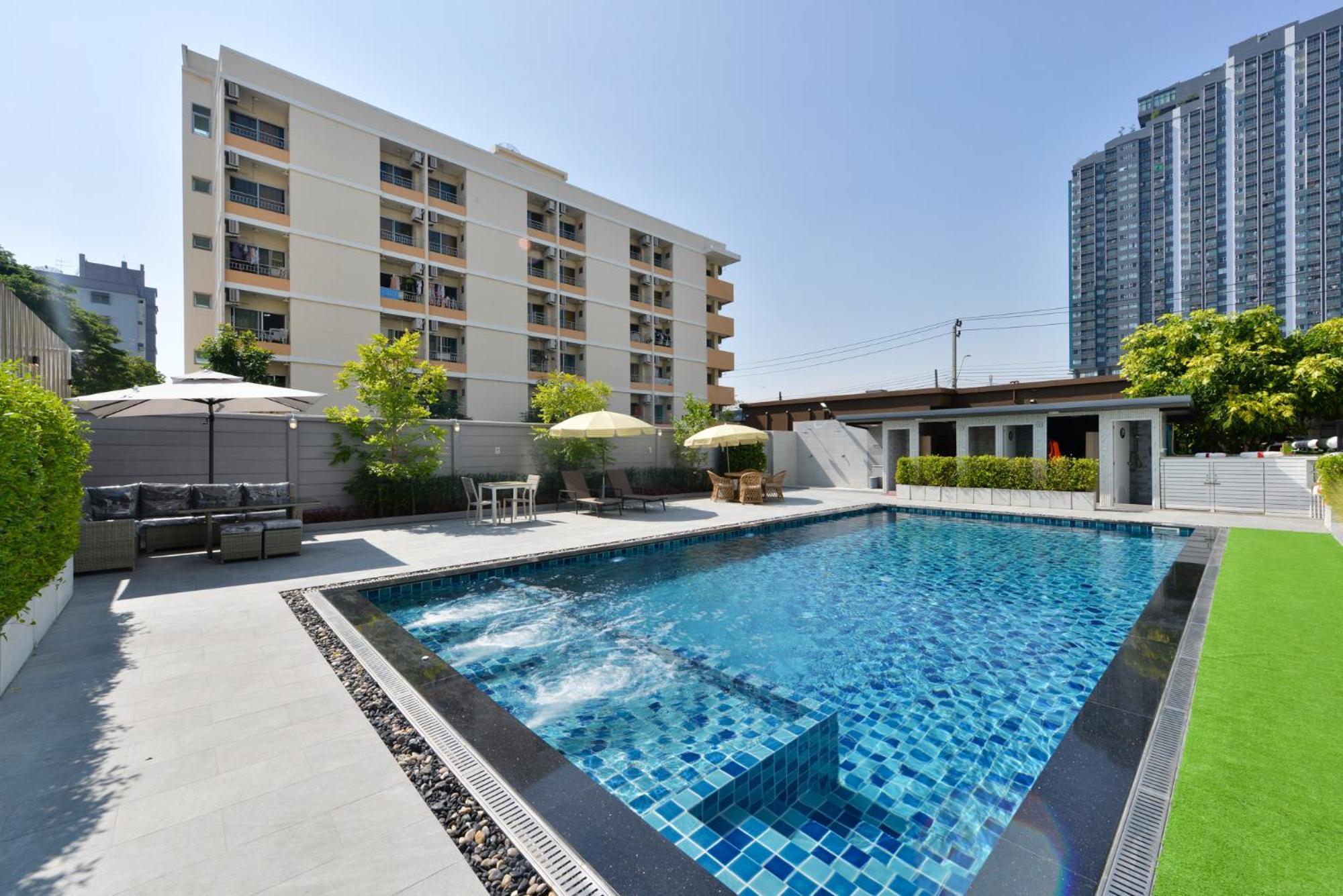 Three Seasons Bangkok Hotel Ngoại thất bức ảnh