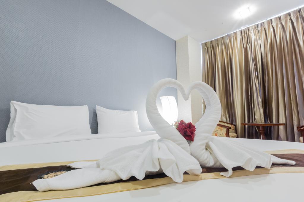 Three Seasons Bangkok Hotel Ngoại thất bức ảnh