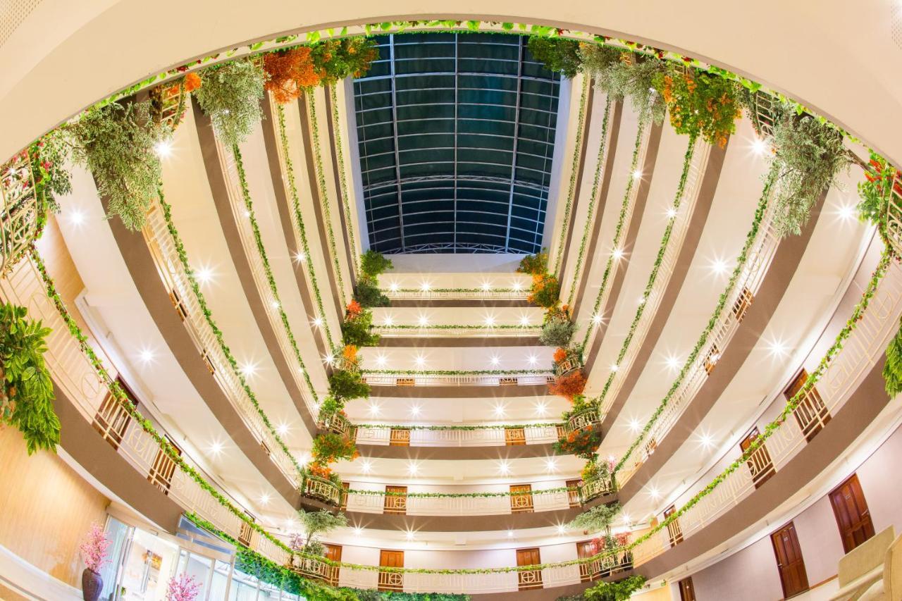 Three Seasons Bangkok Hotel Ngoại thất bức ảnh
