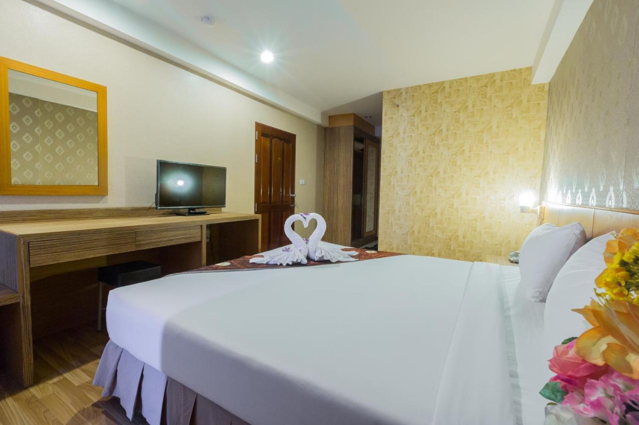 Three Seasons Bangkok Hotel Ngoại thất bức ảnh